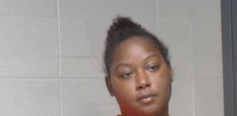 Ieshia Mays mugshot
