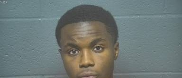 Mugshot of Isaac Akinwake