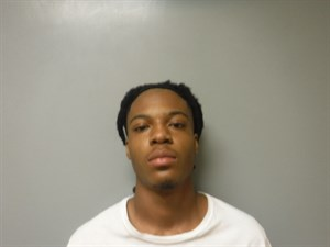 Decories Treyvon Ashcraft mugshot