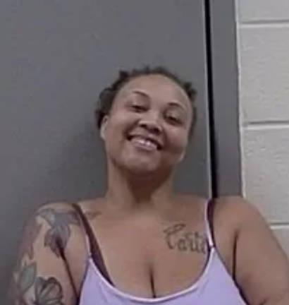 Shintasia Moore mugshot